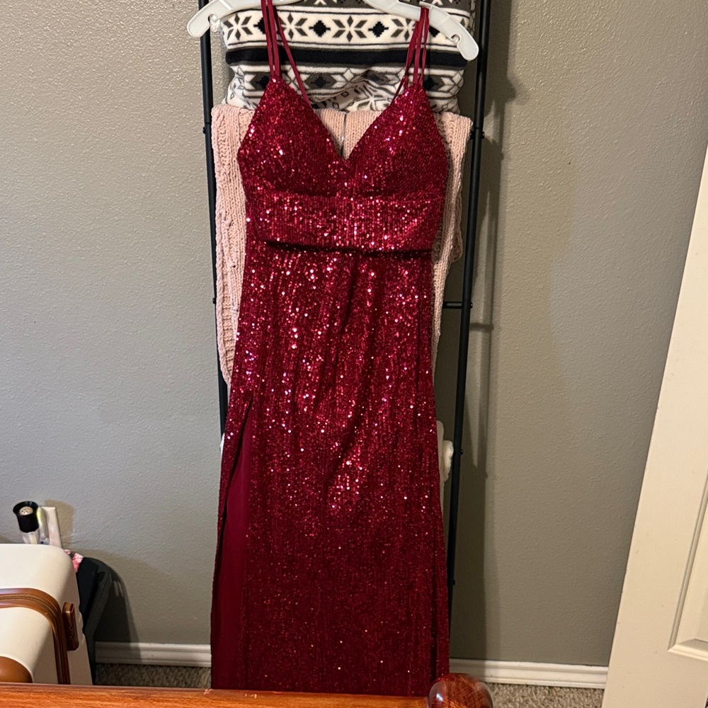 Elegant Red Sequin Dress
